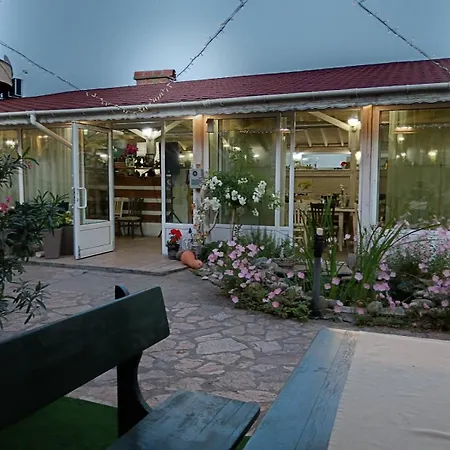 Хотел Dan Kolov